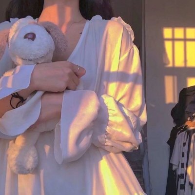 后窗的女人